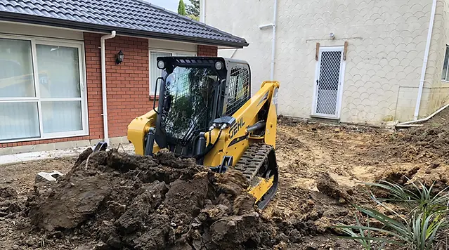 Gehl loader at work