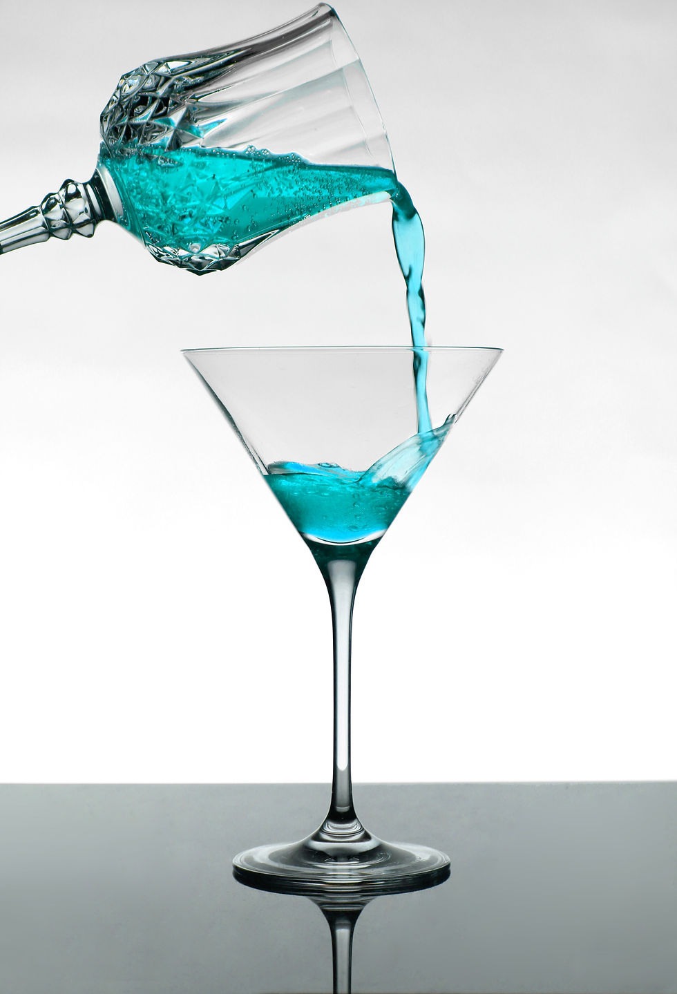 White background product photography setup with lighting and tabletop