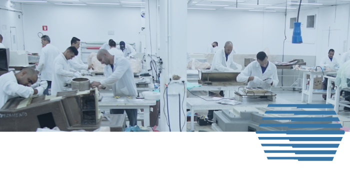 Alltec Composite Materials is specialized in the production of flight control rods using carbon fiber for civil and military aircraft