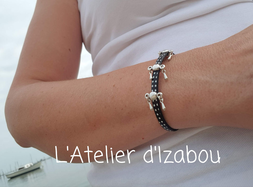 Miniature : Bracelet femme cuir noir à pois et breloques gouttes d'eau !