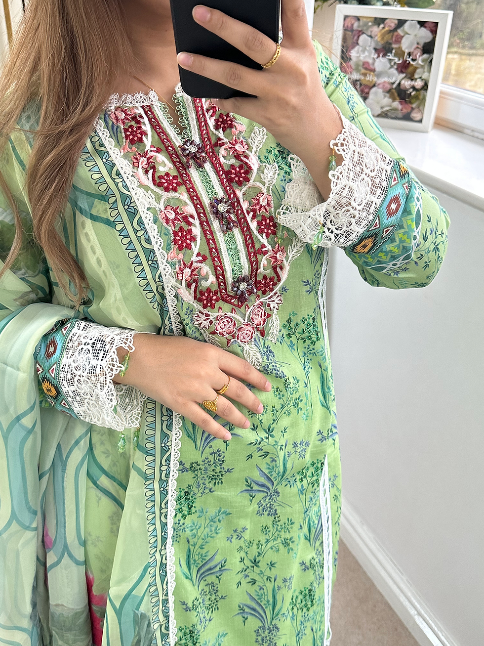Thumbnail: Sobia Nazir Lawn 04