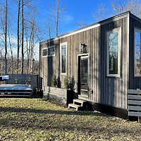 tiny house air bnb.png