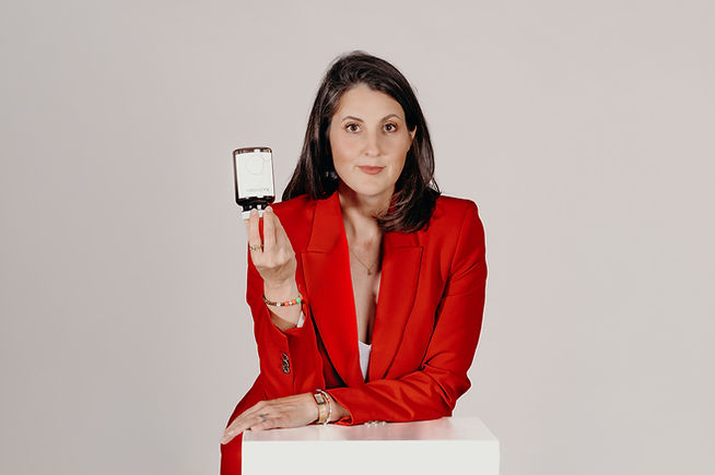 alexelaine.ch_BusinessPortraitsZurichPlazentara082603.jpg