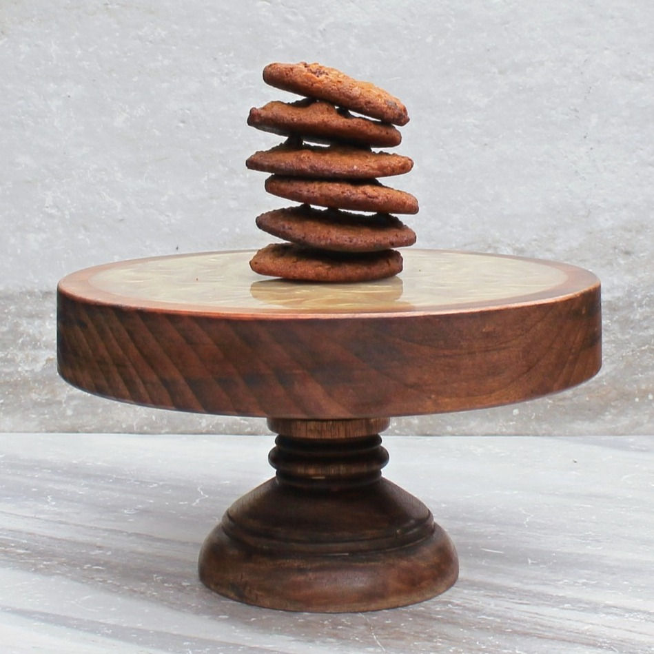 Thumbnail: Windsor Cake Stand