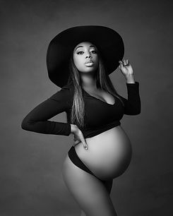 best Long Island maternity photographer, maternity portraits near me Long Island