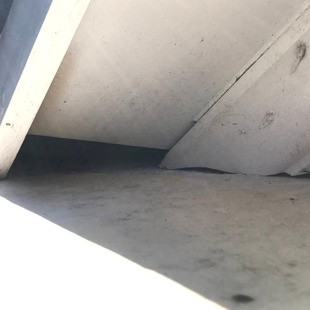 Soffit gap