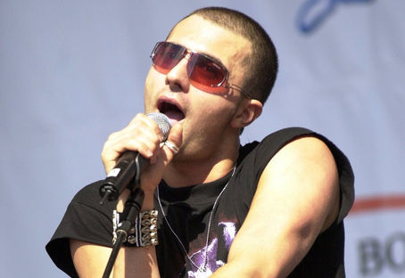 Photos Update - New Live Pics Added