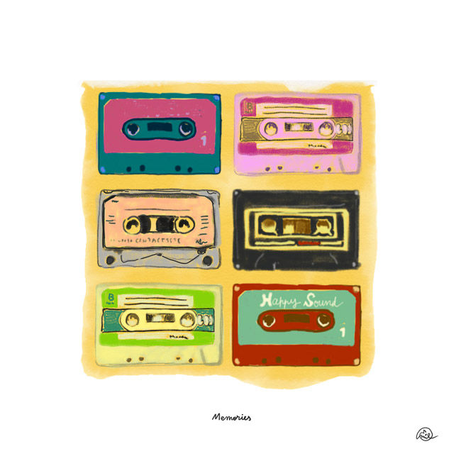 fond jaune clair, 6 K7 audio vintage de différentes couleurs, sur lesquelles on lit happy sound etc