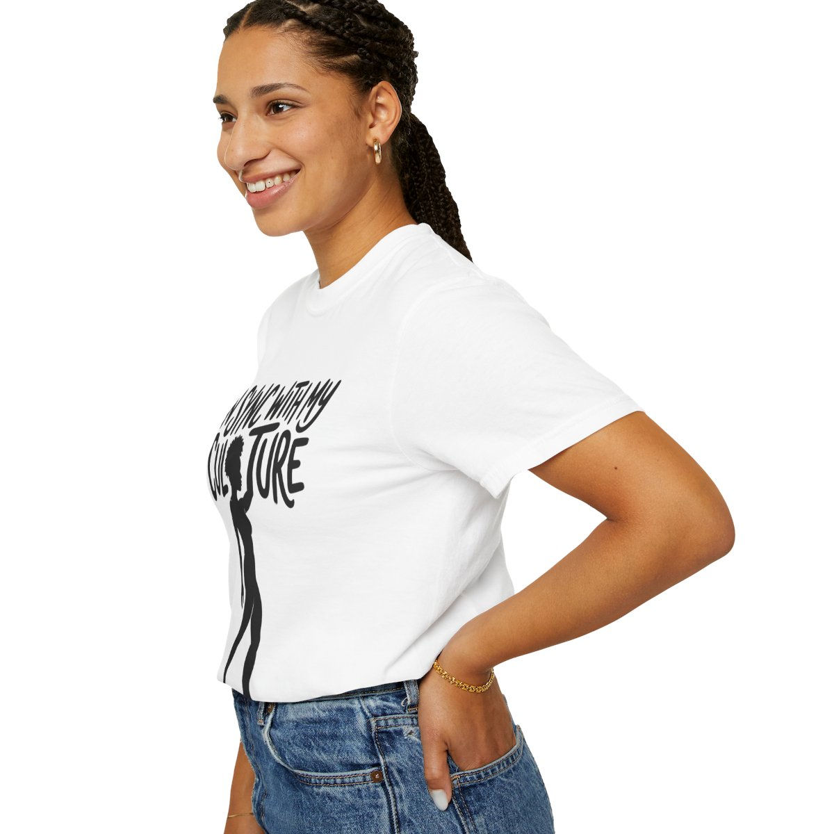 Woman wearing white Queen of Diamond crop top t-shirt