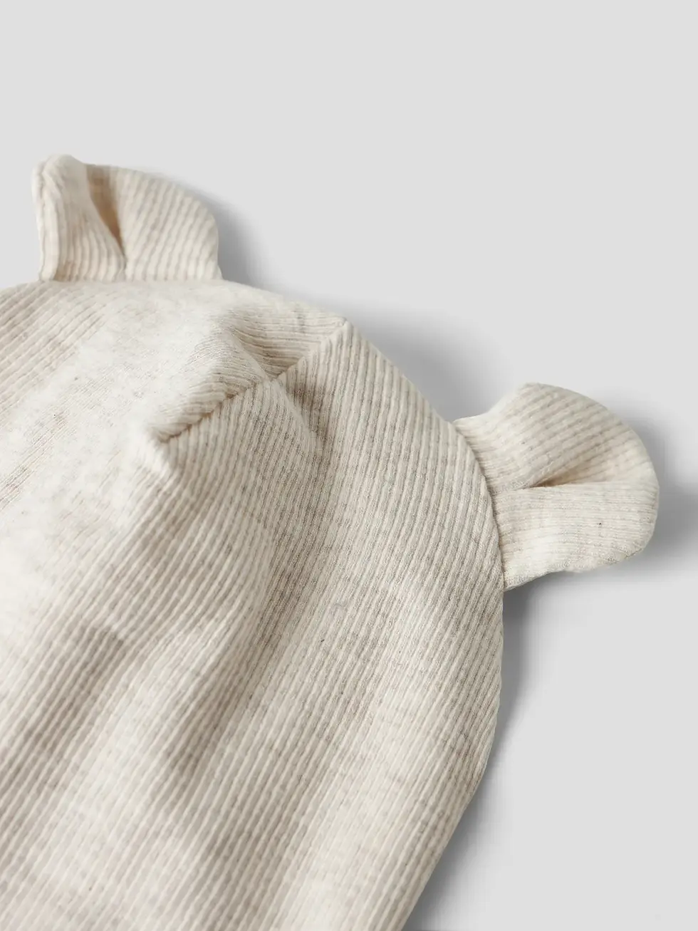Miniatura: CAPPELLO CON ORECCHIE