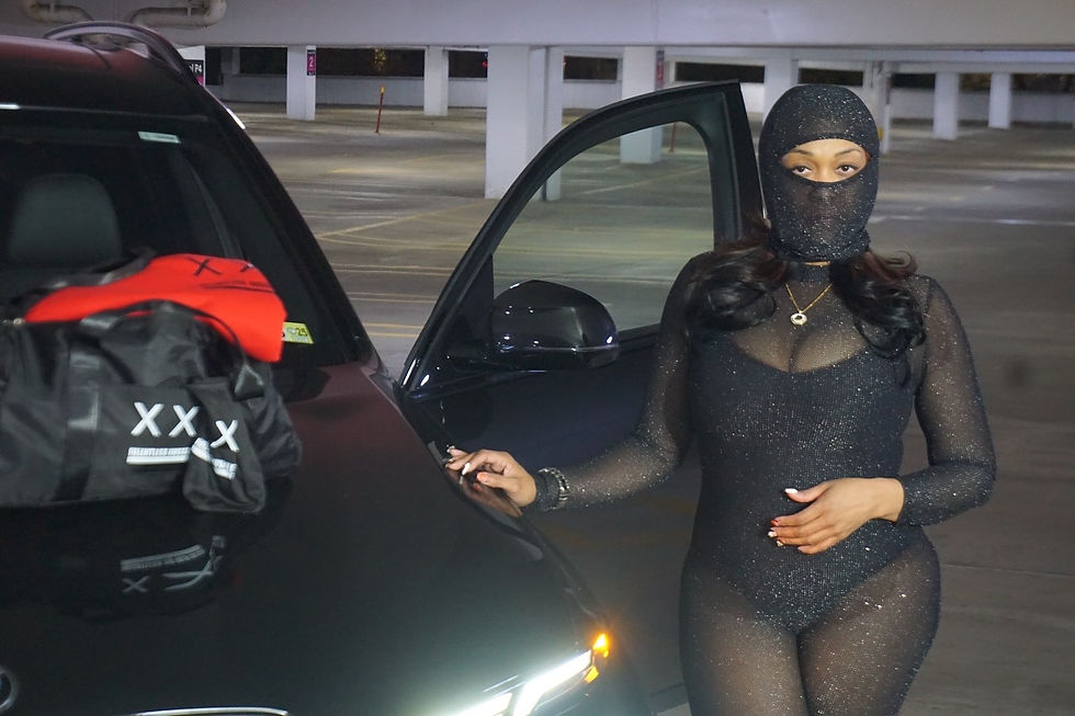 dufflebaghusslewith mask.jpg