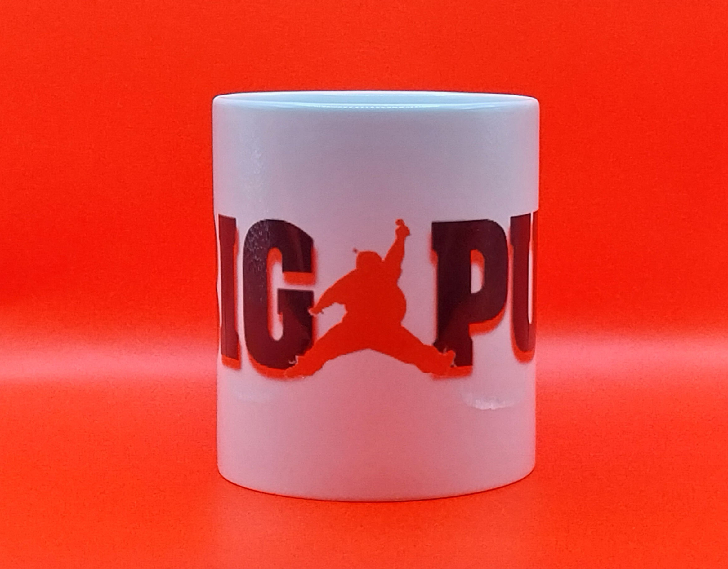 Un mug blanc avec Big Pump imprimé dessus, Mug personnalisé MUSIQUE RAP.