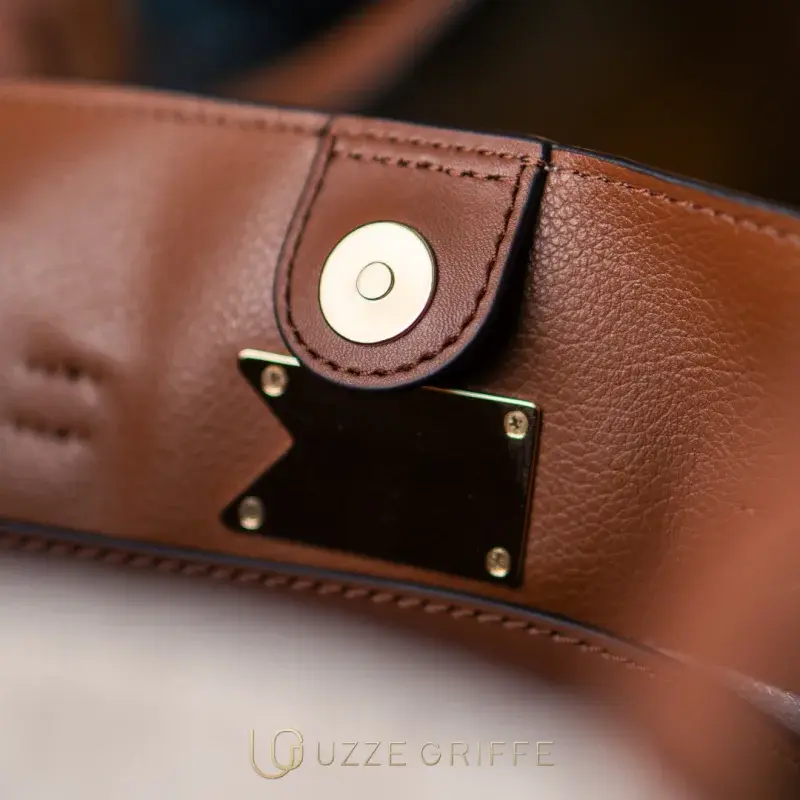 Miniatura: Bolsa Michael Kors Tote Reed Grande - Feminina