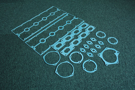 Lancia Thema 8.32 valve cover gasket set