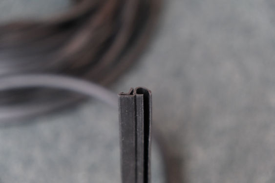 Lancia Thema windshield rubber seal