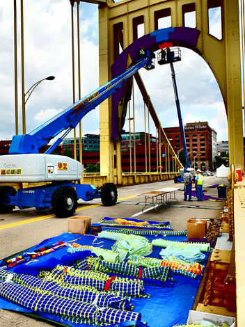 Knit The Bridge