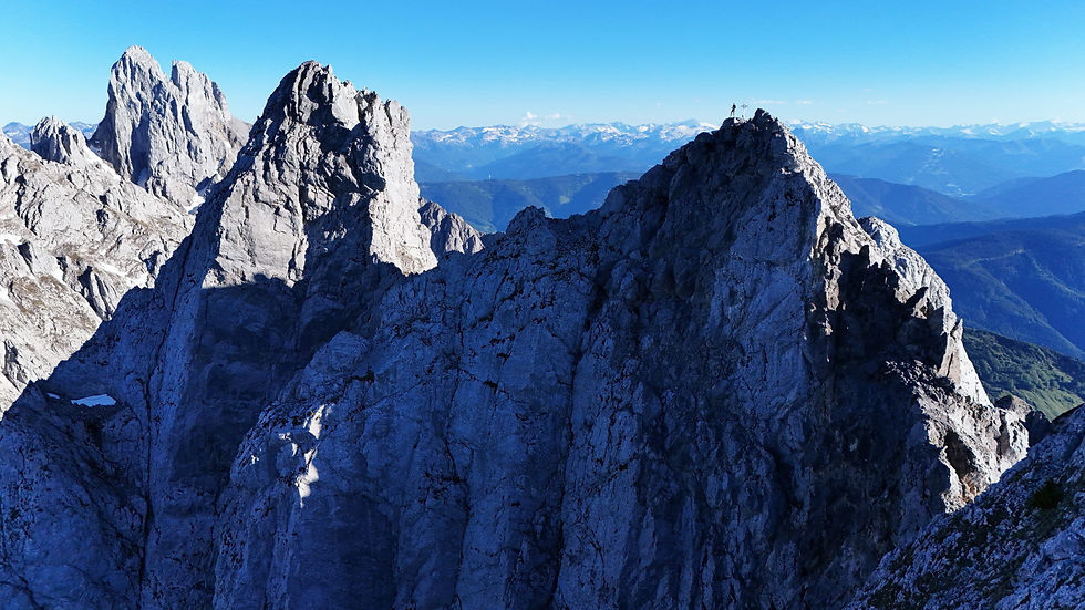 Mandlkogel, links hinten die Bischofsmütze