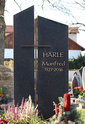 Grabstein Kreuz.jpg