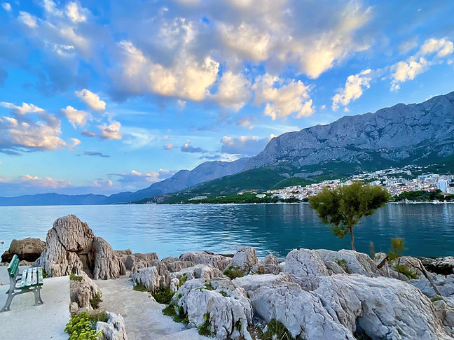 makarska-wellness-lookout.jpg