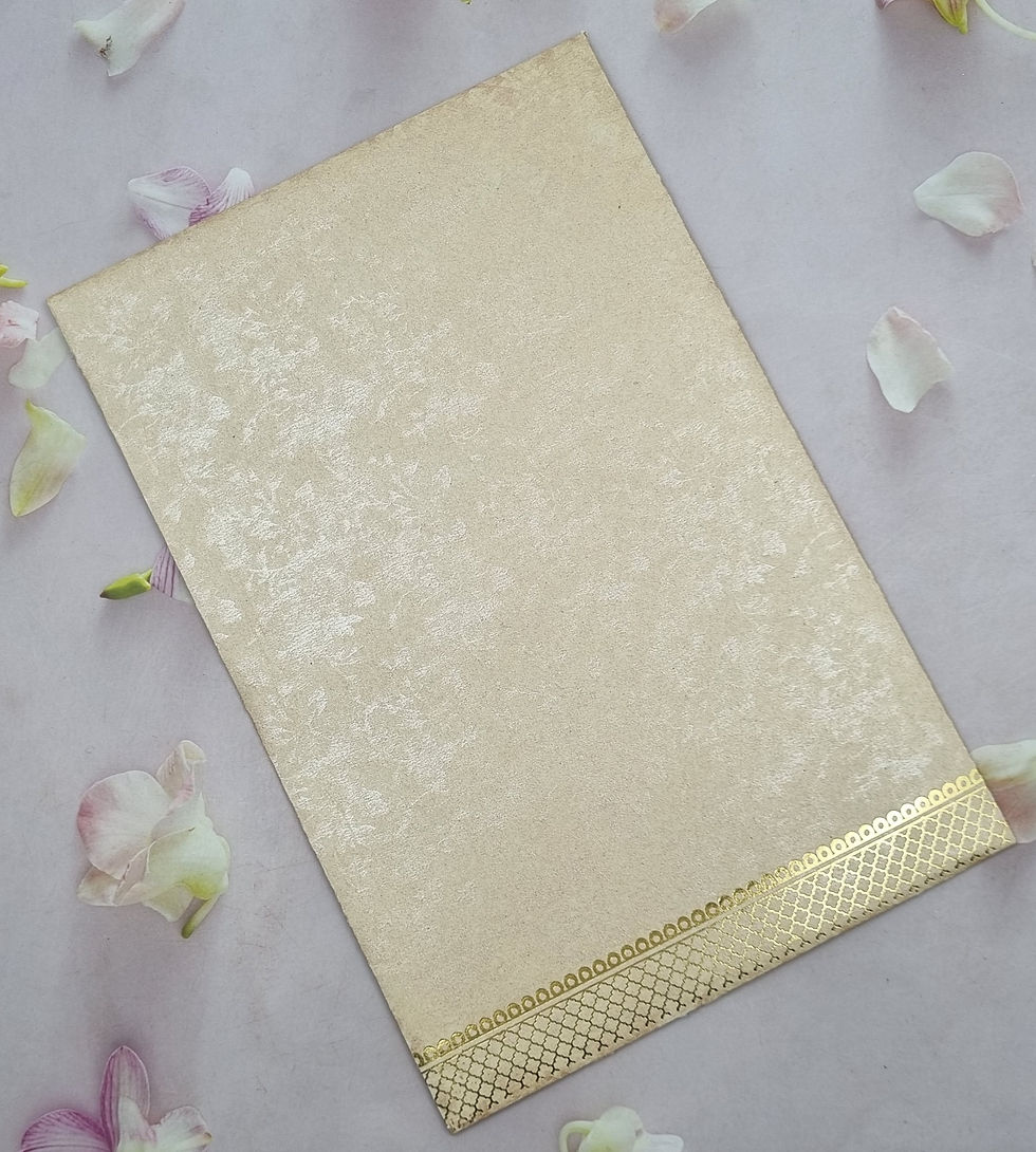 Thumbnail: Chain Patterned Red and Beige Wedding Invitation Card