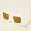 サムネイル： A Fashionista's Stunning Square Sunglasses