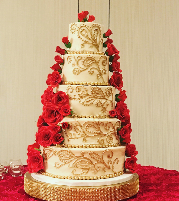 #indianweddingcake #paisley