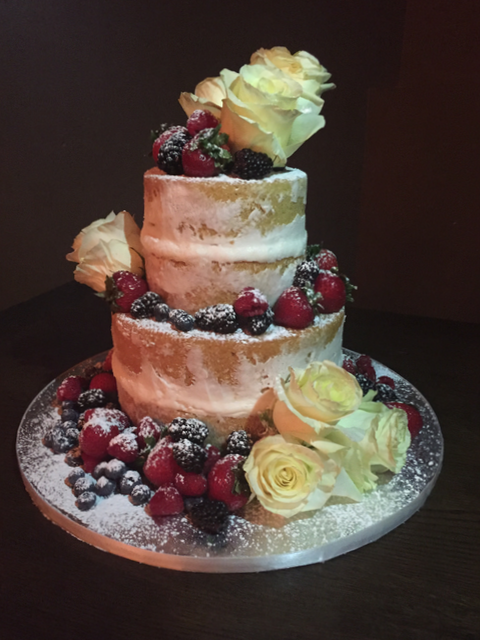 #nakedcake #nakedcakewithfruit
