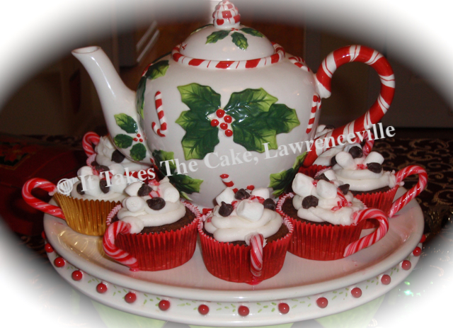 Teapot Christmas Cupcakes