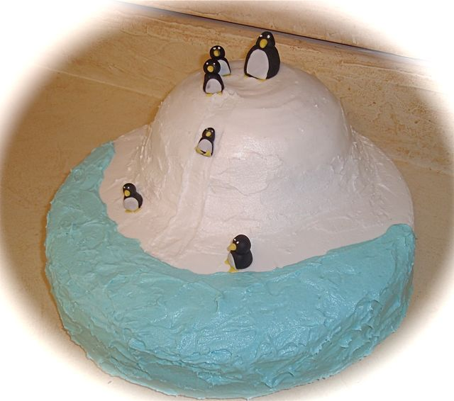Sliding penguins cake.png