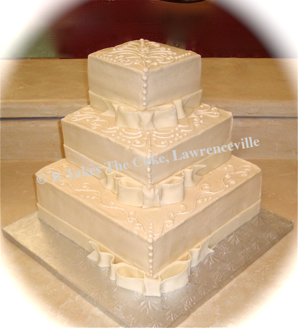 Wedding Cake Square w Bows.png