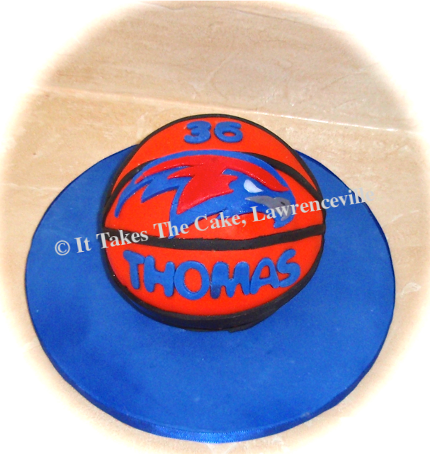 Carved 3-D basketball cake