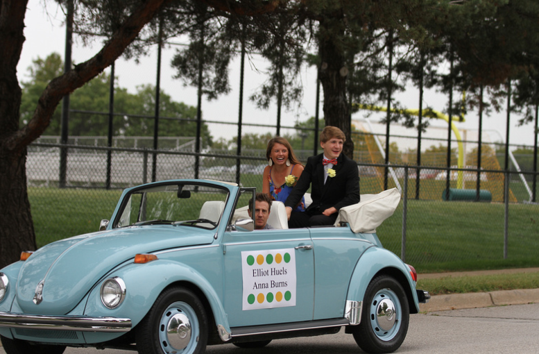 Senior Set Crewhead, Anna Burns, representing theatre at the parade!