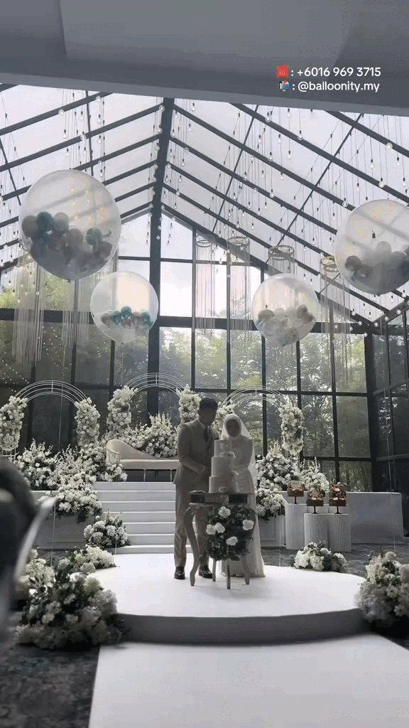 An unforgettable surprise, sealed with magic.  This isn’t just a balloon — it’s a moment. A floating, elegant centerpiece that bursts into celebration at the perfect time. Whether it’s your wedding kiss, first dance, or a heartfelt proposal, this remote-controlled popping balloon turns emotion into show.