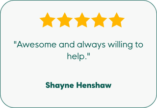 Five-star Google review from Shayne Henshaw highlighting Ettienne's willingness to help and provide technical assistance.