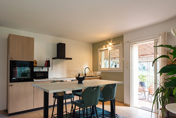 Maison romantique - loveroomvar -cuisine équipée