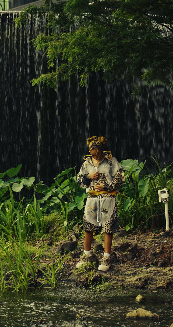Thumbnail: Gilded Safari Set