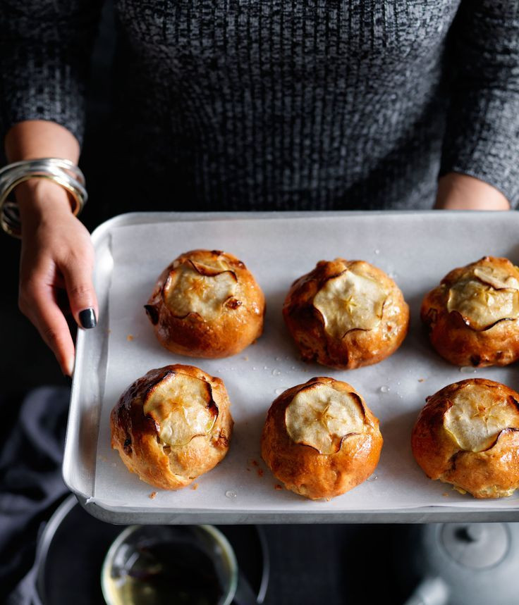 apple spice buns