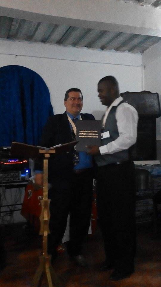 11998176_10204214625237579_1082490335_n.