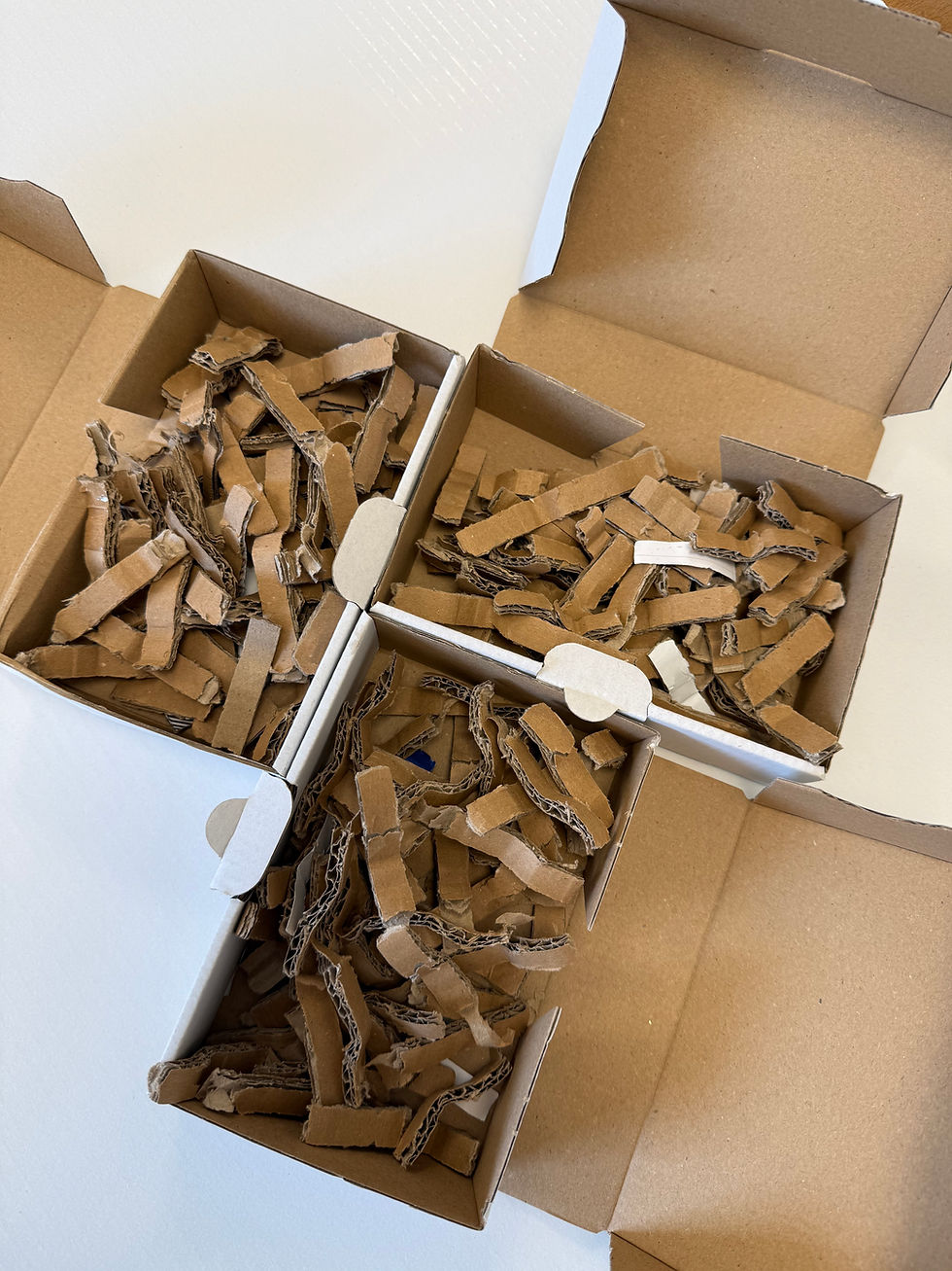 Frisure de carton recyclé pour calage de colis
