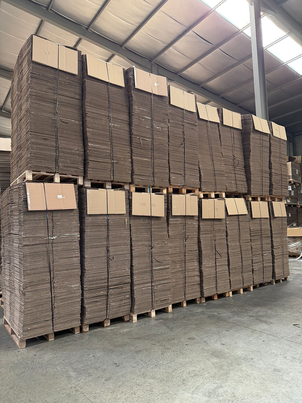Palettes de cartons de réemploi