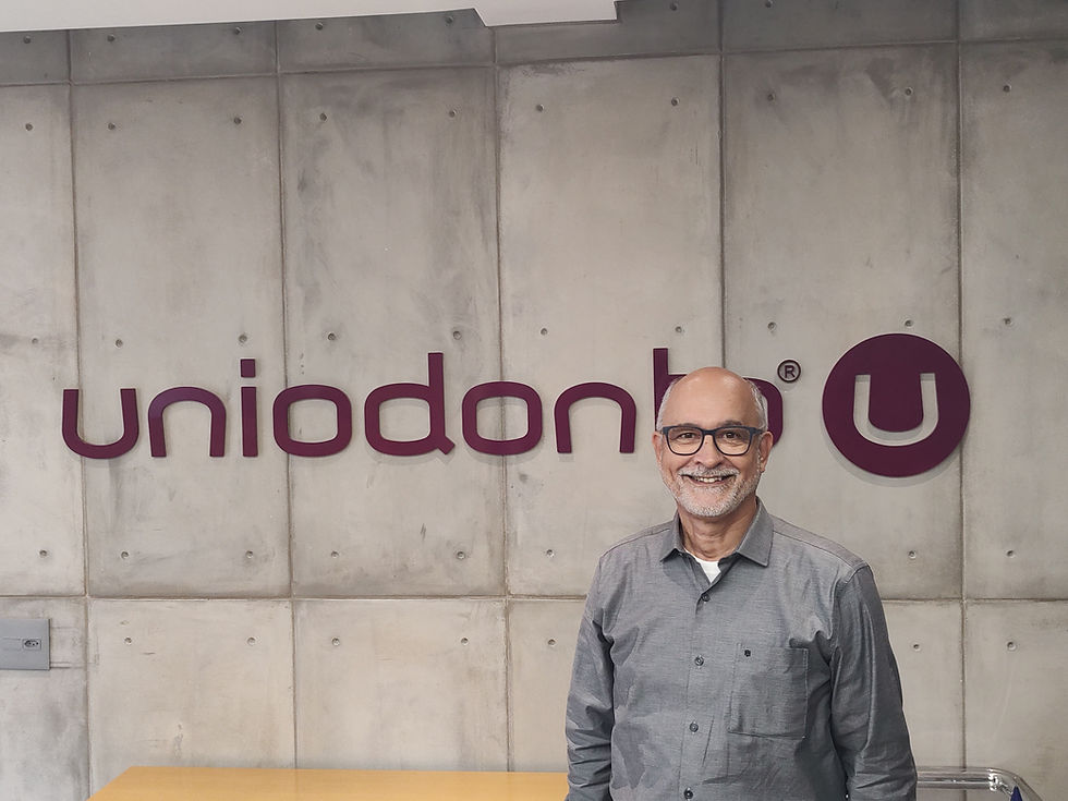 Diretor Presidente Dr. Adriano Bastos Barbosa