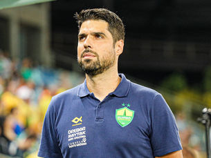 “É inadmissível a equipe entrar completamente desligada”, afirma António Oliveira