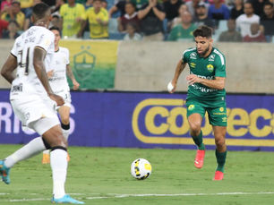 Pepê tem contrato renovado por mais um ano no Cuiabá