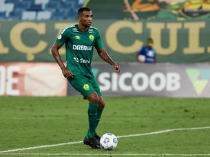 Marllon valoriza sequência com a camisa auriverde: “Por este motivo vim para o Cuiabá”