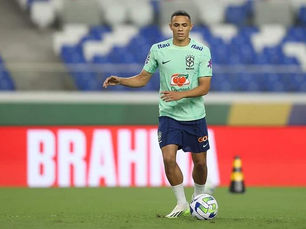Lateral-direito de Rondonópolis, Vanderson tem lesão e é desconvocado da Seleção Brasileira