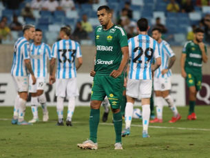 Cuiabá sofre a virada em 12 minutos para o Racing e está eliminado da Sul-Americana