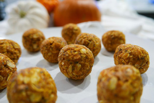 No-Bake Pumpkin Spice Energy Balls