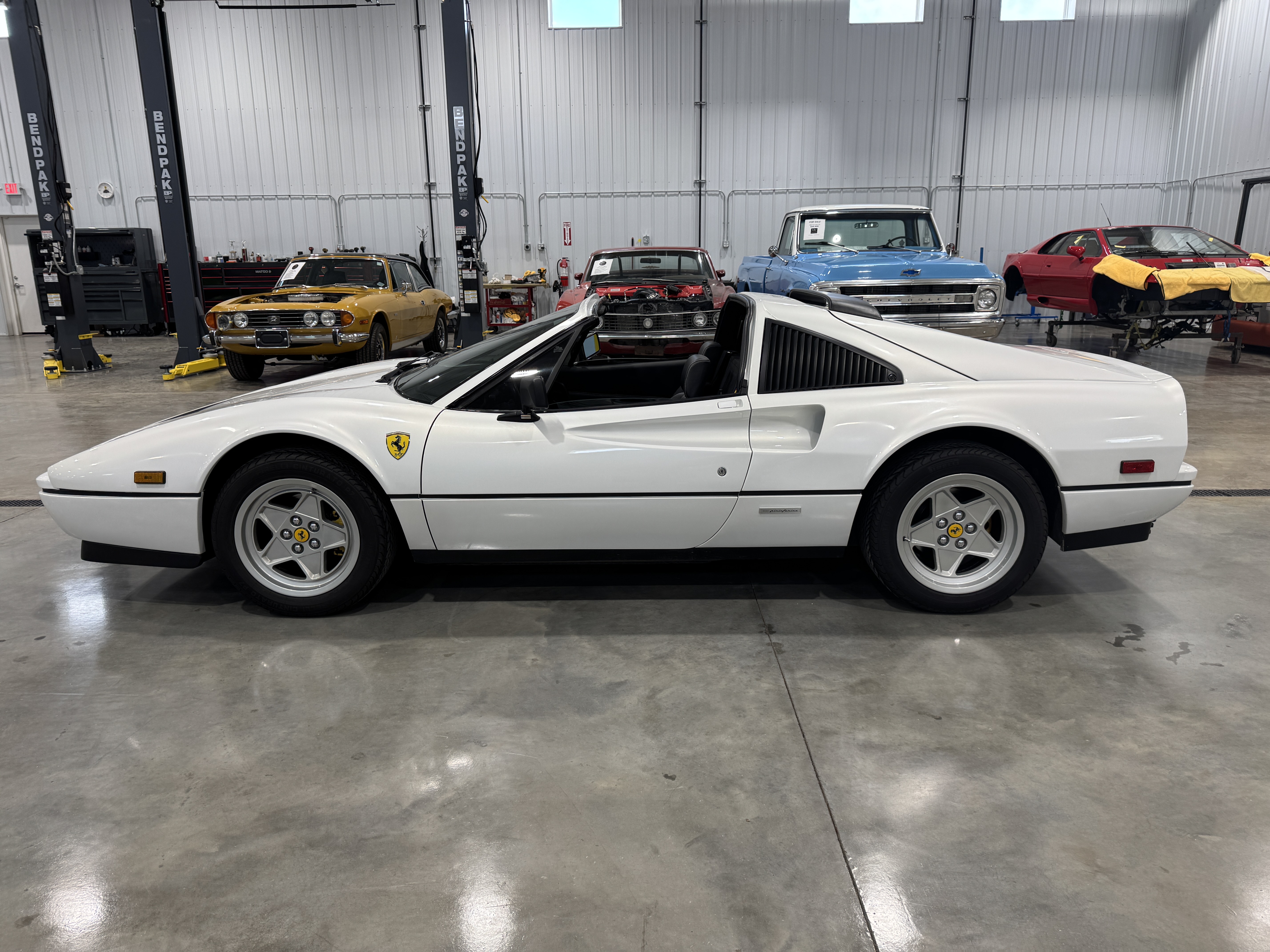 1986 Ferrari 328's photo