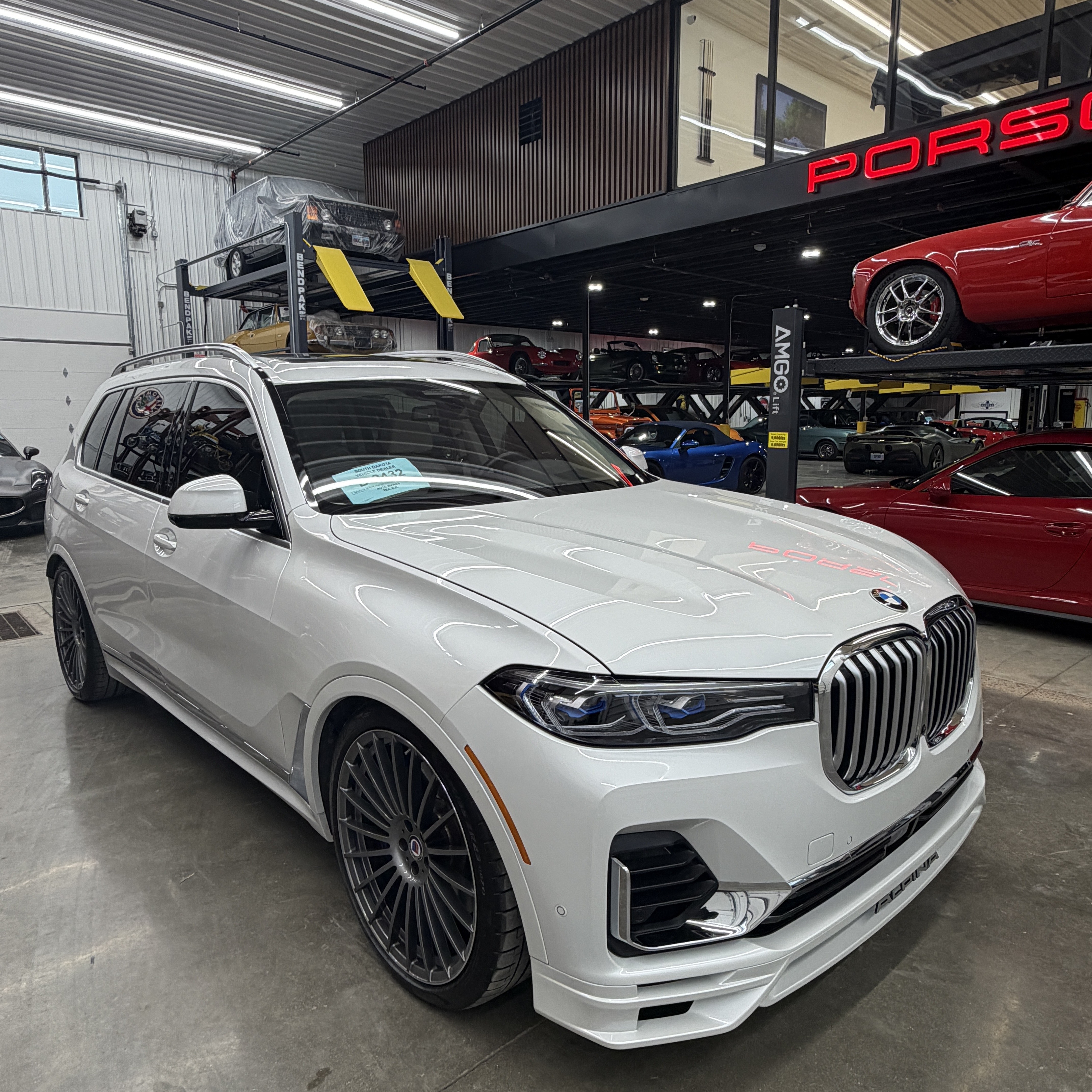 2022 BMW X7 ALPINA XB7's photo