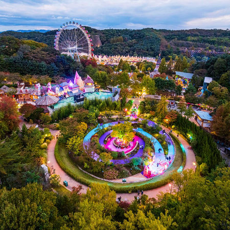 נפתחו מתקני SMTown בפארק השעשועים אברלנד!